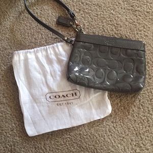 Adorable grey patent leather Coach wristlet EUC